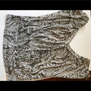 Banana Republic Woman’s Medium shirt